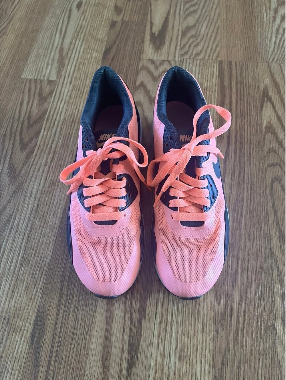 Nike Air Max 90 Ultra 2.0. Size 5Y or Women’s 6.5.